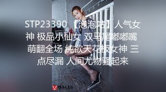  牙套小表妹温柔型小姐姐被炮友各种操，大长腿小美乳掰穴特写，撸硬骑上来自己动