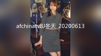 【新片速遞】   萝莉范小美女 看着肉嘟嘟的脱光光逼毛浓密黑黝黝 口干舌燥冲动，白皙丰满肉体不停把玩扣搓 压上去用力进入猛操[1.77G/MP4/40:55]