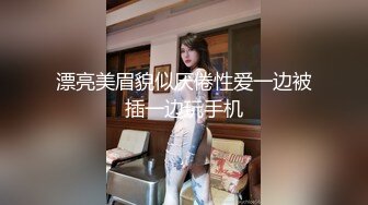   丝袜高跟露脸超骚的良家小少妇深夜跟大哥激情啪啪，让大哥亲着小嘴揉奶玩逼