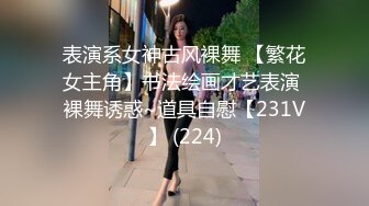 清纯漂亮可爱小美女与欧巴KTV包厢里不唱歌脱裤子让美女吃屌回宾馆戴上狼牙套啪啪啪自拍