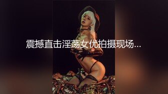  猥琐头套男大战苗条制服妹子，青龙战白虎，深喉交，女上位打桩多角度入穴特写尿尿