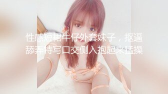 后入灰丝翘臀老婆