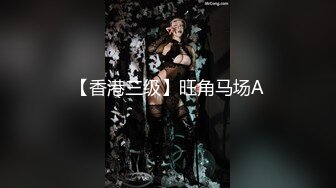 kcf9.com-绿帽带队好兄弟，三根肉棒轮流插自己老婆，妻子第一次被干出白浆