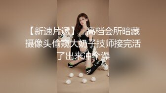 年轻热恋小情侣沙发上操长头发乖乖的女友，无套多姿势轮番花样无套内射