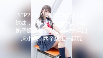 偷偷溜进女厕所，本想创造条件拍脸，无奈拍不到，只好从底下伸进去冒死拍，被女的胸：干嘛你是哪个？