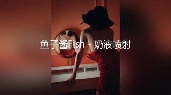 最新10月无水印福利，OF顶级绿帽癖情侣【mickeemouse】私拍③，3P6P集体大乱交，性爱比赛